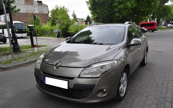 Renault Megane cena 19900 przebieg: 140000, rok produkcji 2010 z Młynary małe 106